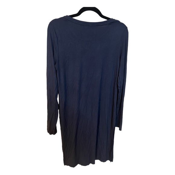 A lovely basic black dress in size medium by Simons - Picture 5 of 6